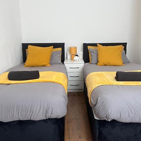 Spacious 3 Bed - Efc Stays Liverpool Buitenkant foto