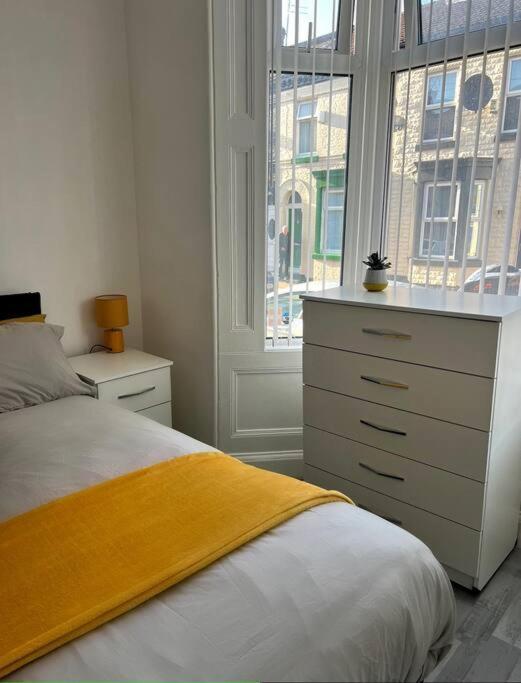 Spacious 3 Bed - Efc Stays Liverpool Buitenkant foto